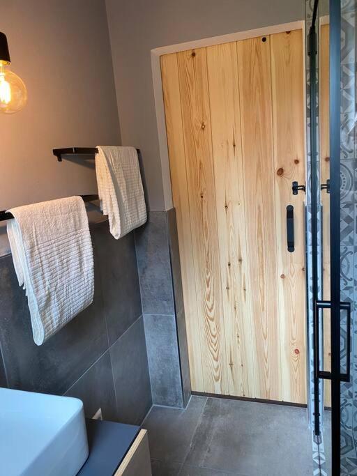 Gemuetliche Wohnung -Schwarzwald Neuweiler  Kültér fotó